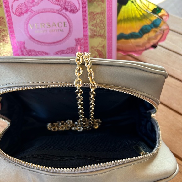 Versace Gold Pouch Clutch/Crossbody, comes with unbranded chain & Versace Box - Picture 9 of 10